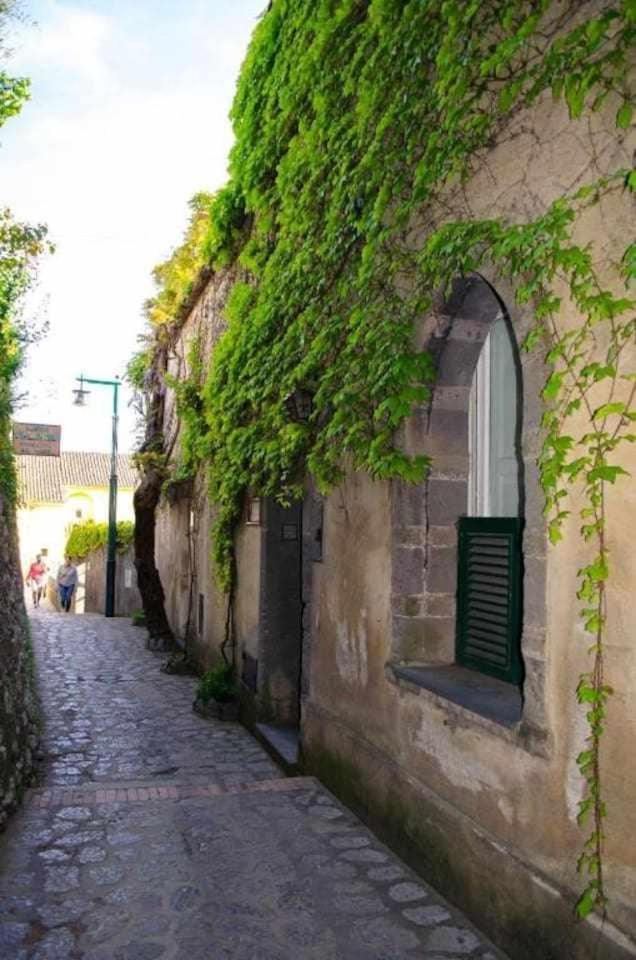 Villa Piccinina A Pochi Passi Da Villa Eva Ravello Bagian luar foto